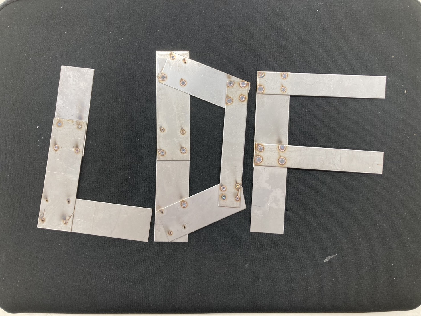 スポット溶接で会社名(LDF)を作ってみた!