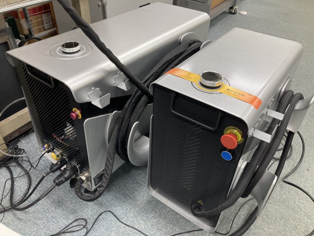 レーザー溶接機の外観写真