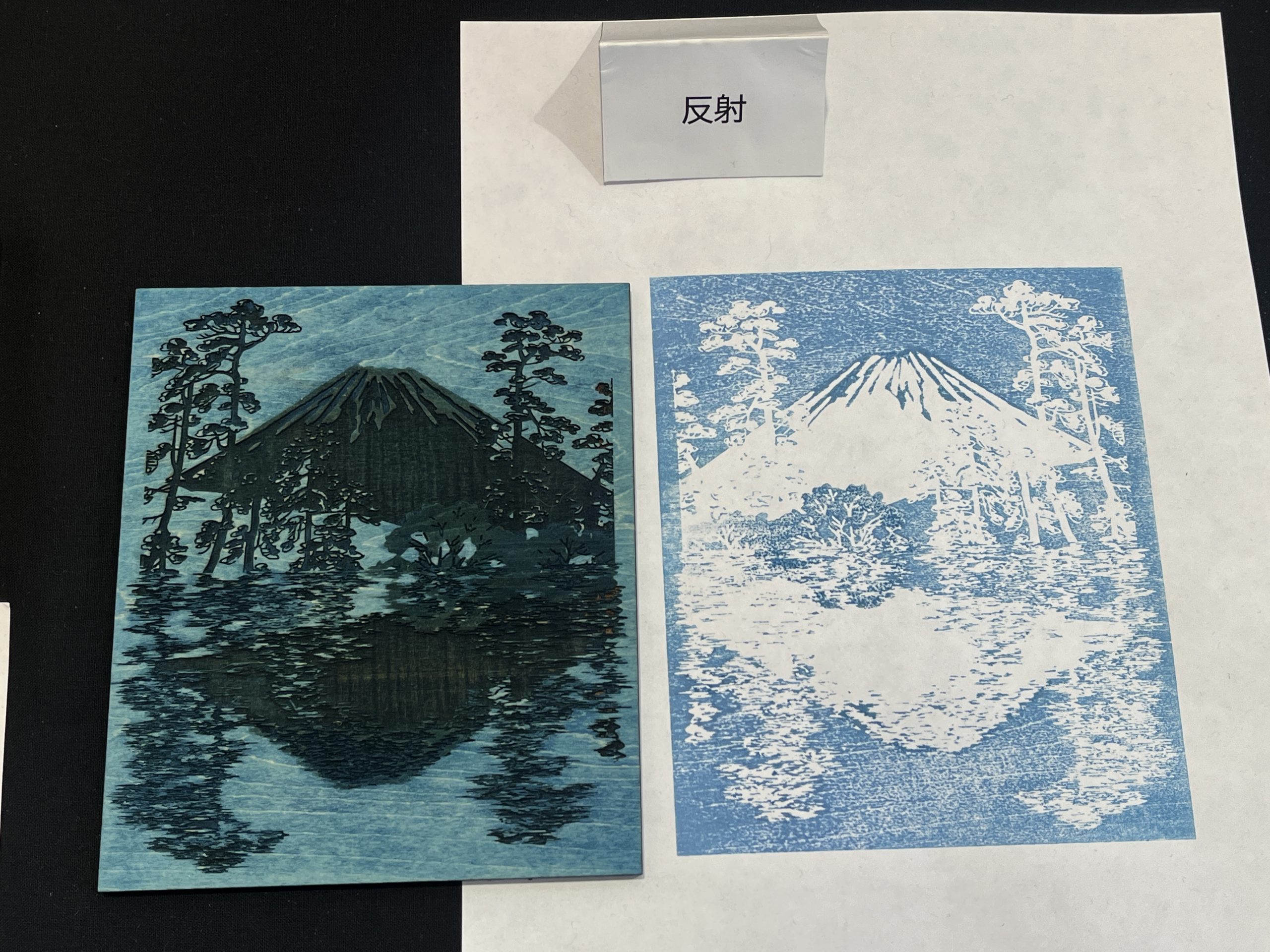 ▲手掘りをスキャンしたデータを使ってレーザーで加工。