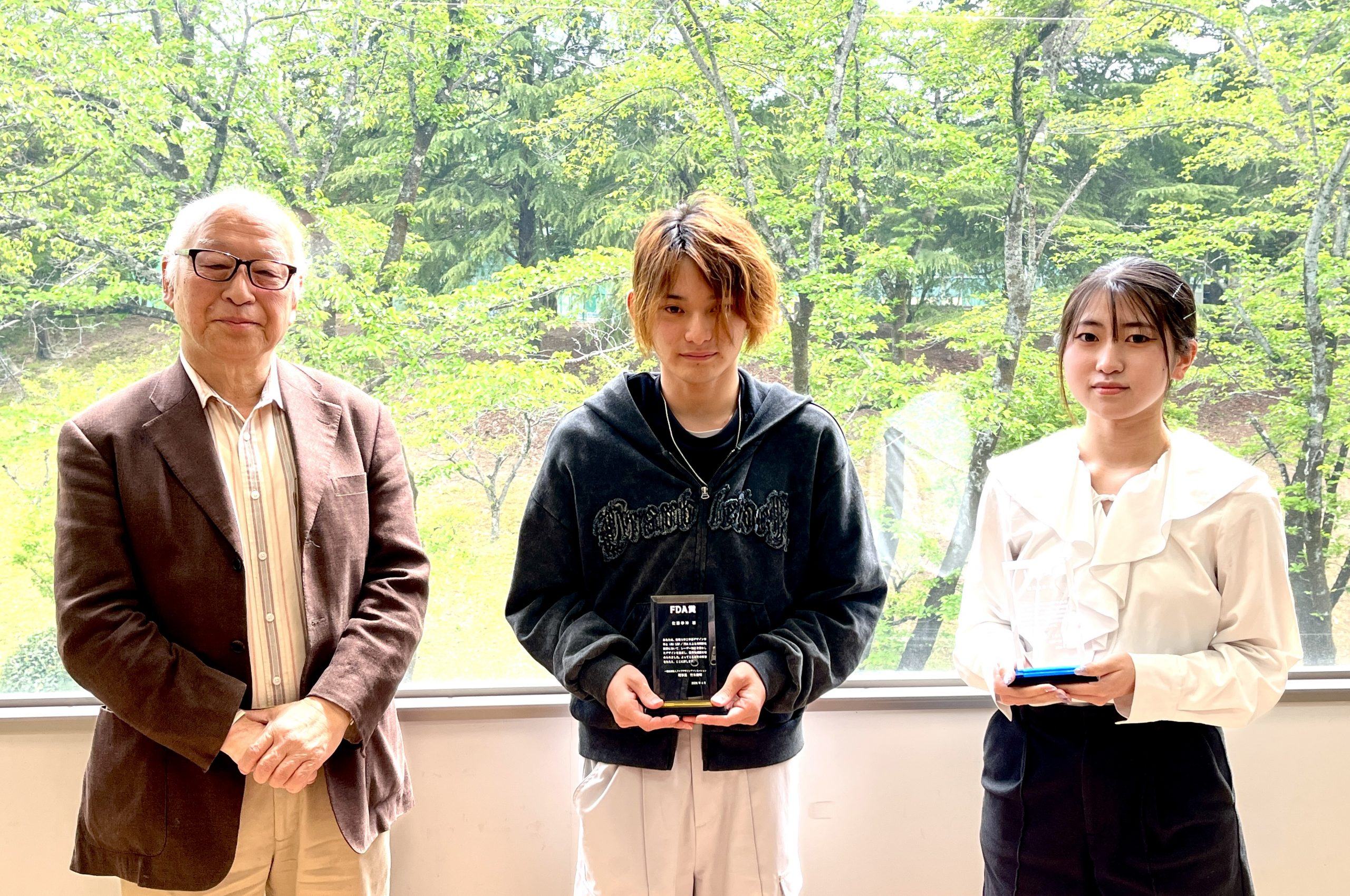 ▲FDA賞とLDF賞を受賞した佐藤さんと諏訪さん